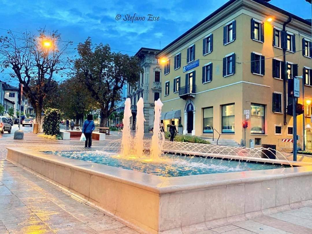 Ferienwohnung Residenza Teatro Vecchio Saló Exterior foto